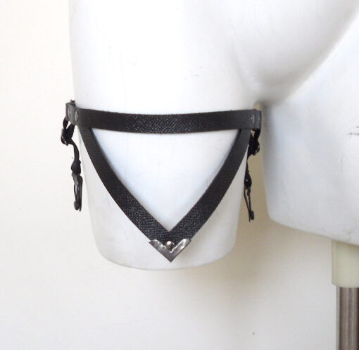 leather garter band, sexy gothic lingerie, fetish burlesque fashion, love lorn lingerie