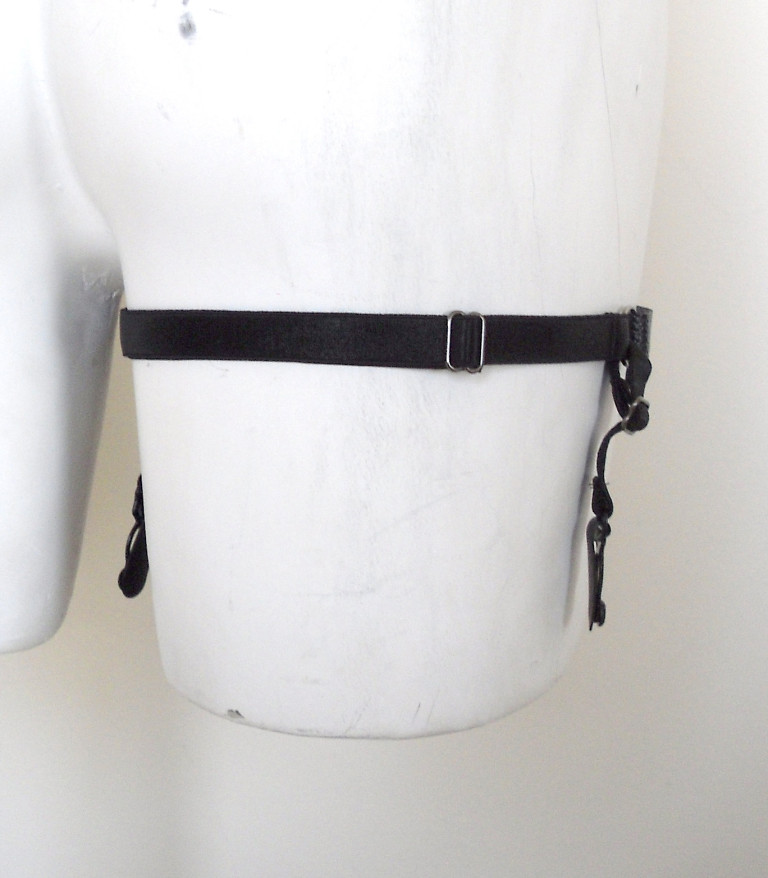 leather garter band, sexy gothic lingerie, fetish burlesque fashion, love lorn lingerie