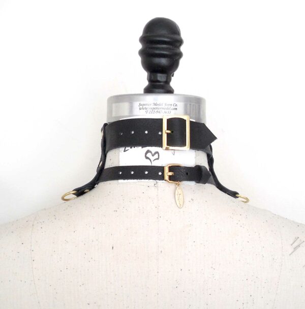 Victoria Gorget Leather Collar | LoveLornLingerie