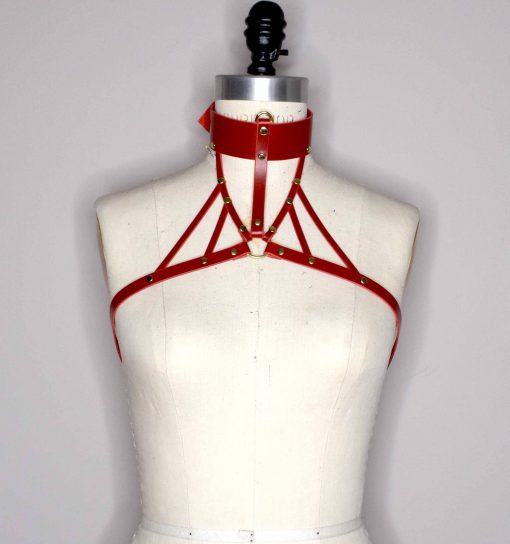 wide collar harness